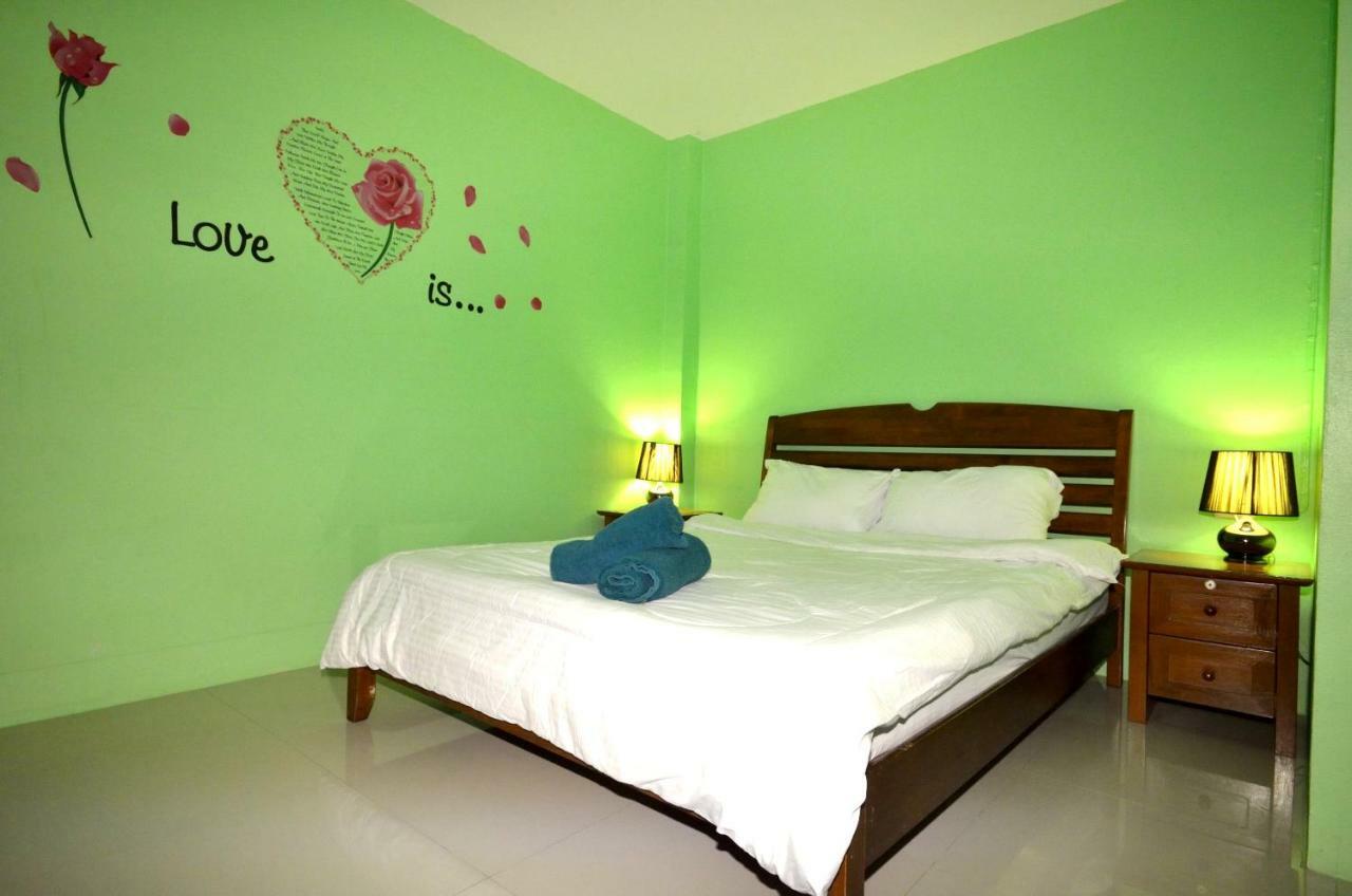 Enrico Hostel Patong Екстер'єр фото