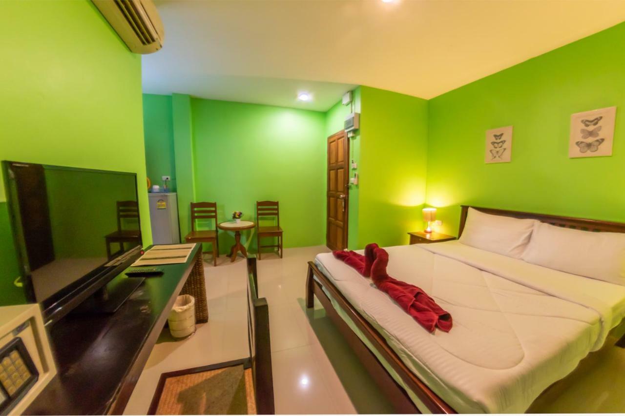 Enrico Hostel Patong Екстер'єр фото